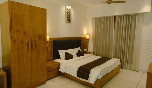 Classic Double Room, City View
