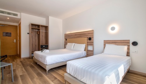 Superior Triple Room