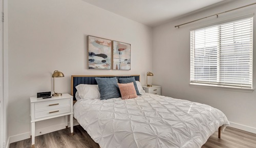Traditional Apartment, 2 Bedrooms, Ensuite, Mountain View
