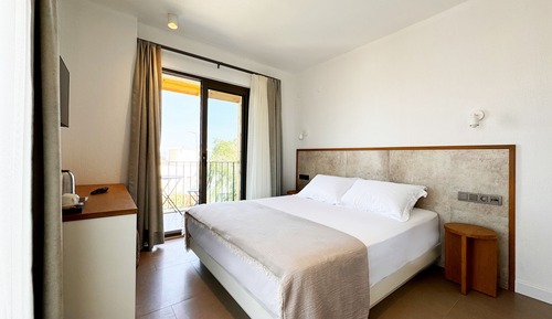Panoramic Room