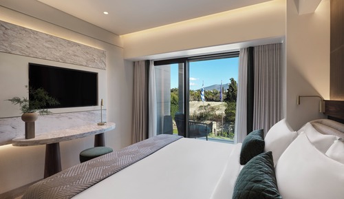 Executive Room with Balcony & Temple View