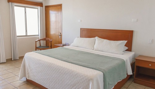 Standard Room, 1 King Bed, Balcony, Pool View