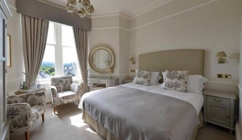 Peony Room
