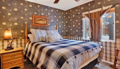 Cabin, Multiple Beds, Hot Tub, Mountain View (2421)