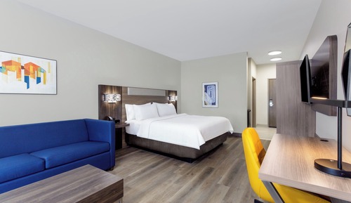 Suite, 1 King Bed, Accessible Bathtub (Mobility, Accessible Tub)