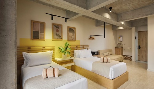 Panoramic Twin Room