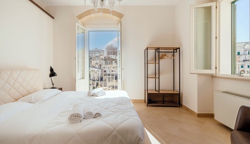 Deluxe Double Room, Private Bathroom, City View