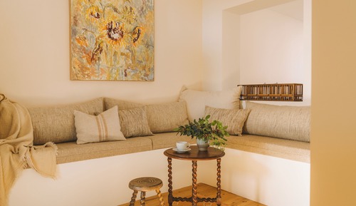 Suite, City View