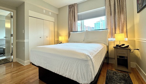 Suite, Mobility Accessible, Kitchen (Washer/Dryer)