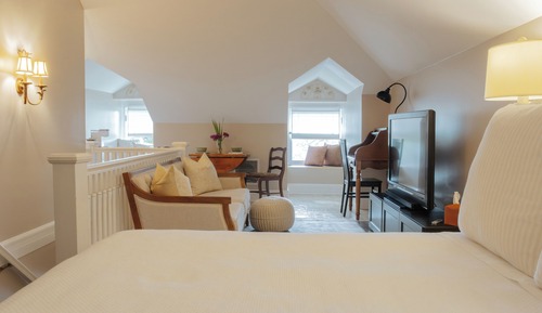 Luxury Studio Suite, 1 Queen Bed, Non Smoking, Jetted Tub