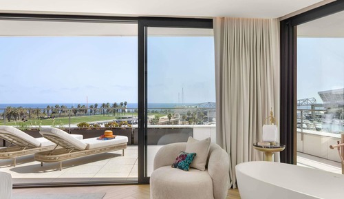 Studio Suite, 1 King Bed (Luxuriate)