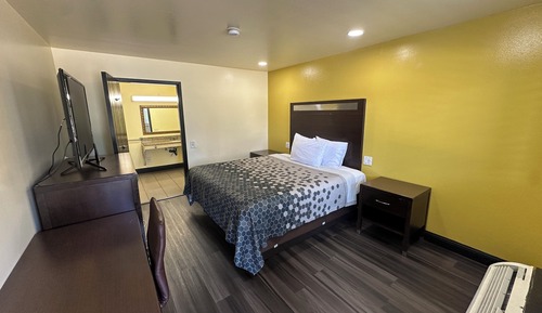 Single Room, 1 King Bed