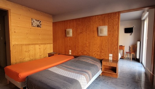Quadruple Room, Non Smoking, Hill View