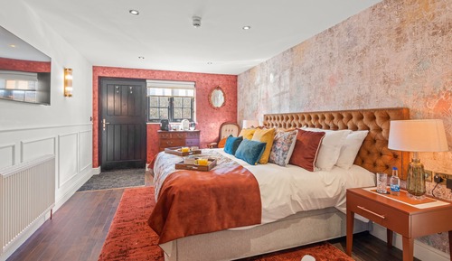 Deluxe Double or Twin Room