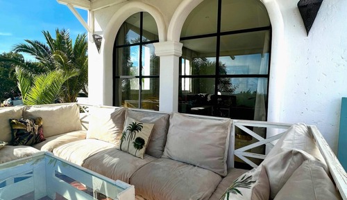 Villa, Smoking