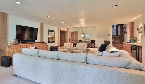 House (5 Bedrooms)