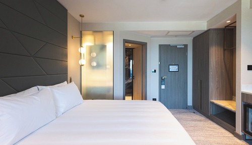 Standard Room, 1 King Bed, Balcony, Sea View (Seafront View)