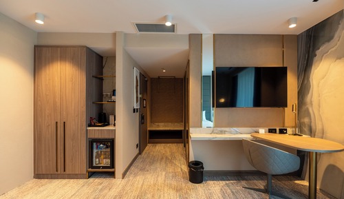 Standard Room, 2 Twin Beds, Balcony, Lake View (Side Lake View)