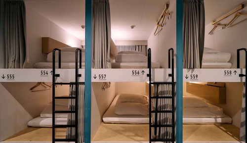 [Lower Bunk] Single Bed in Female Dormitory Room with shared bathroom Non Smoking