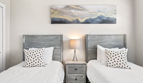 Apartment (2 Bedrooms)