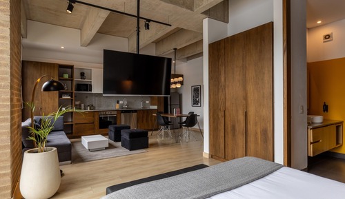 Apartment (303)