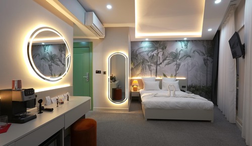 Premium Suite