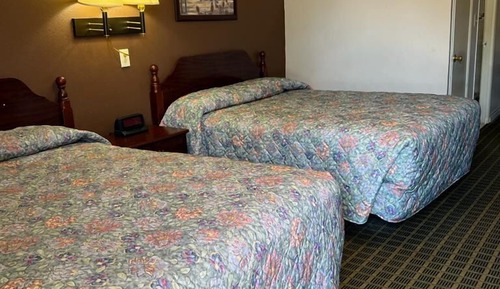 Basic Double or Twin Room, 2 Queen Beds