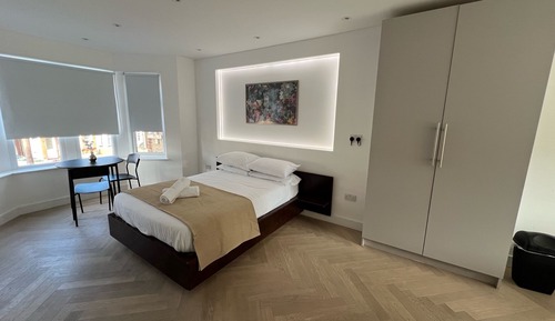 Luxury Studio Suite, City View