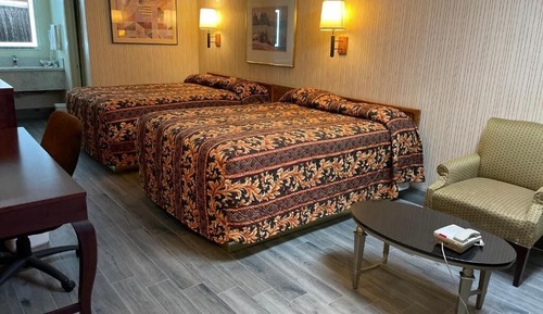 Comfort Room, 2 Queen Beds