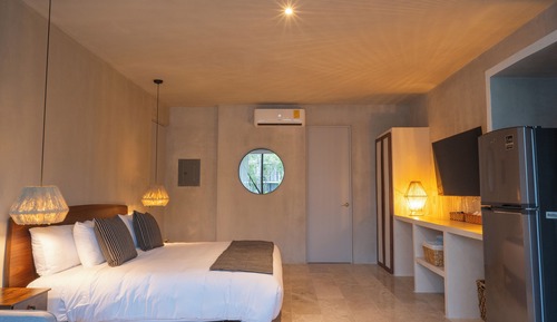 Deluxe Studio Suite, Private Pool