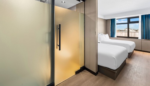 Premier Double Room, 2 Double Beds