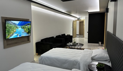 Premier Room