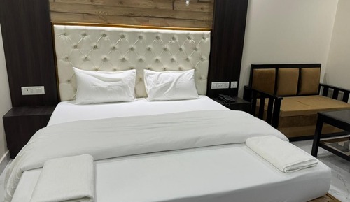 Deluxe Double Room, 1 King Bed