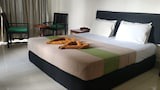 Deluxe Double Room, 1 Queen Bed, City View