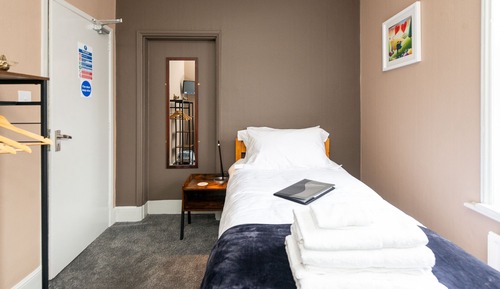 Comfort Single Room