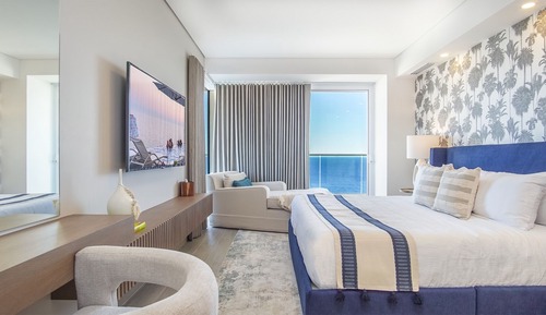 Panoramic Condo, 2 Bedrooms, Sea View