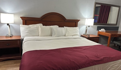 Standard Room, 1 King Bed