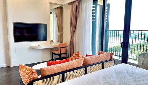 Studio, 1 King Bed with Sofa bed, City View