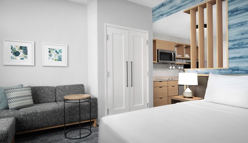 Studio, 1 King Bed with Sofa bed, Non Smoking