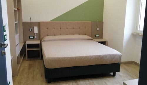 Panoramic Room