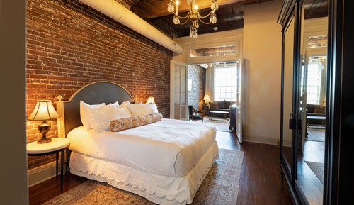 Signature Room, 1 King Bed, City View
