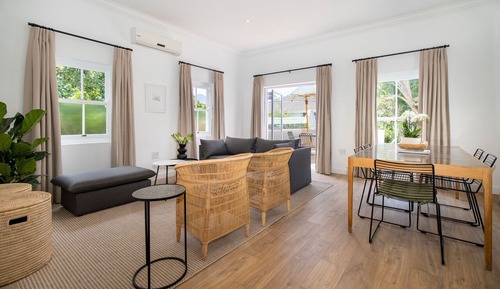 Deluxe Apartment