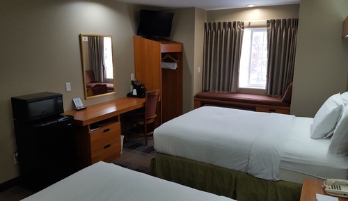 Suite, Accessible, Microwave