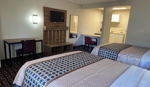 Suite, 2 Queen Beds, Non Smoking