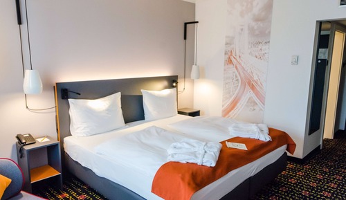 Room (Lounge)