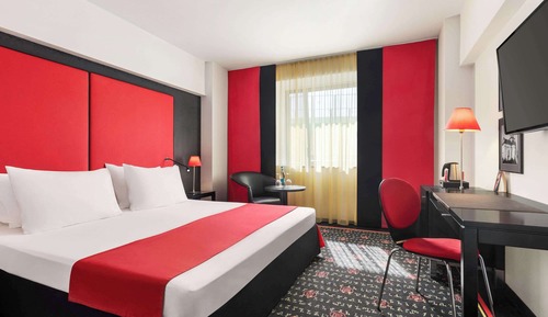 Comfort Room (Plus, 1 King Bed or 2 Twin Beds)