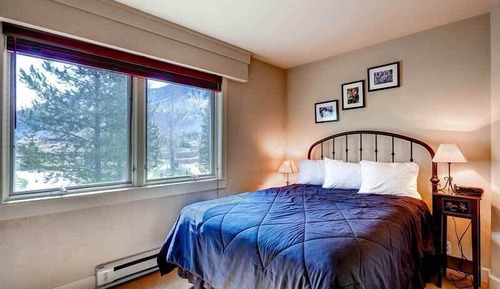 Condo, 3 Bedrooms, 2 Bathrooms