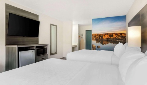 Standard Room, 2 Queen Beds, Non Smoking