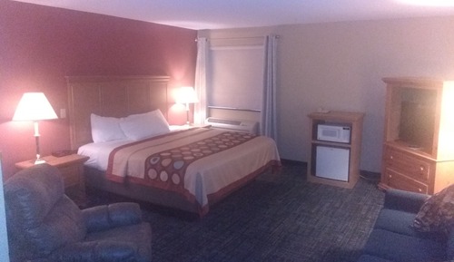 Room, 1 King Bed, Microwave