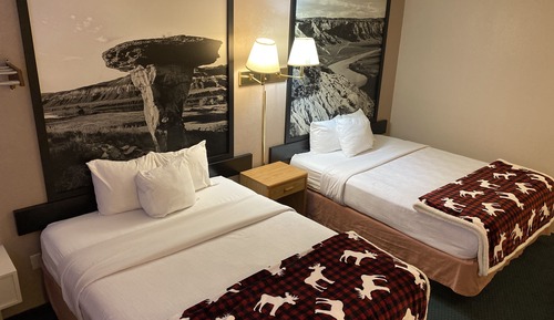 Standard Room, 2 Queen Beds, Pet Friendly, Non Smoking